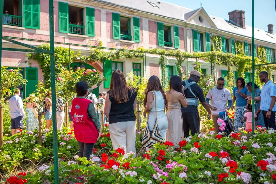 Giverny and Versailles day trip from Paris, Monet garden and palace